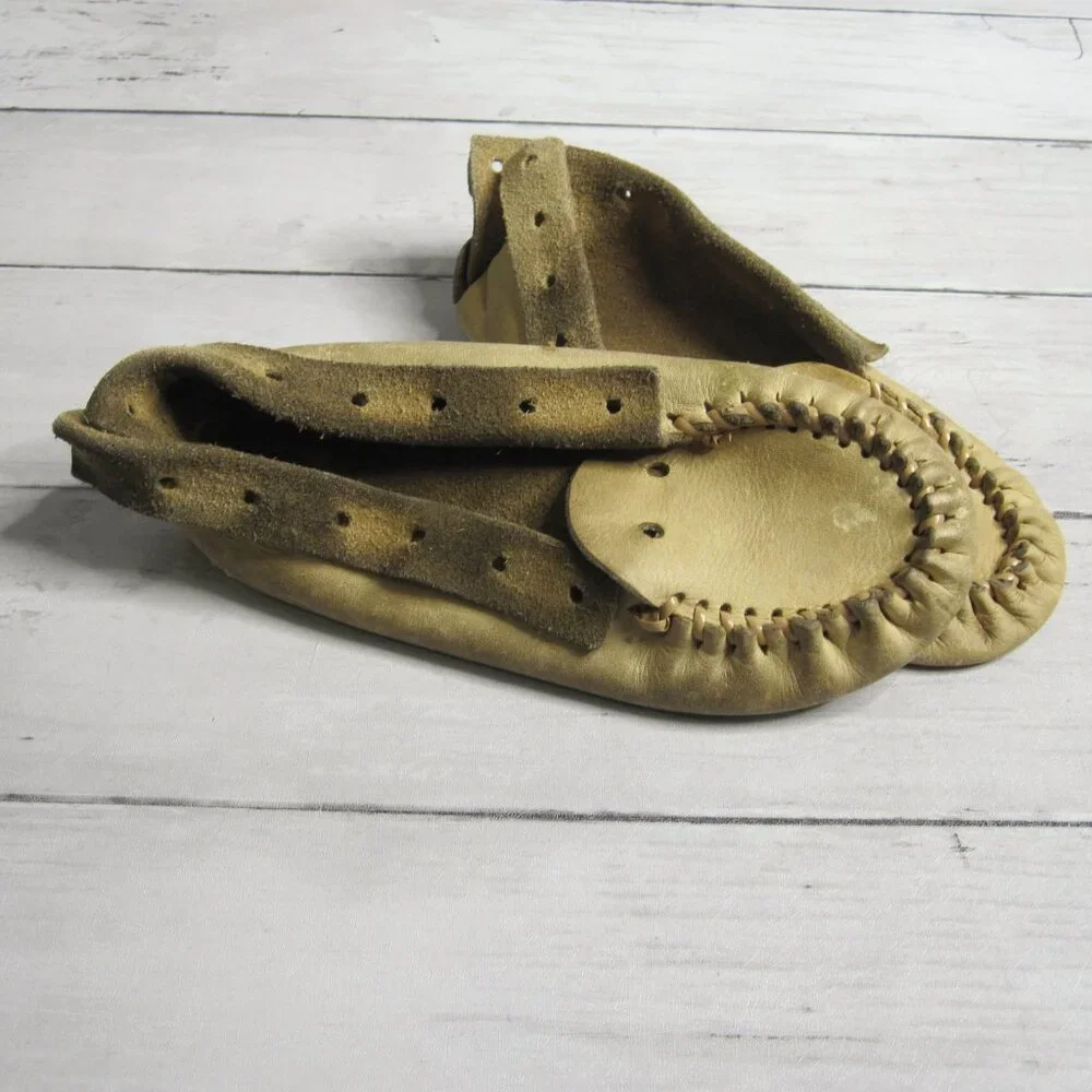 Handmade Vintage Boy's Size 11 Leather Moccasin Shoes Primitive Mid Century